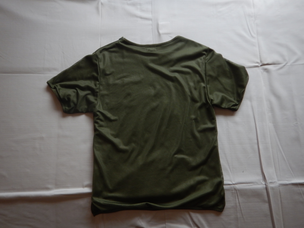 YOTSUBA mesh pocket T-shirts olive　ヨツバ　メッシュポケットTシャツ